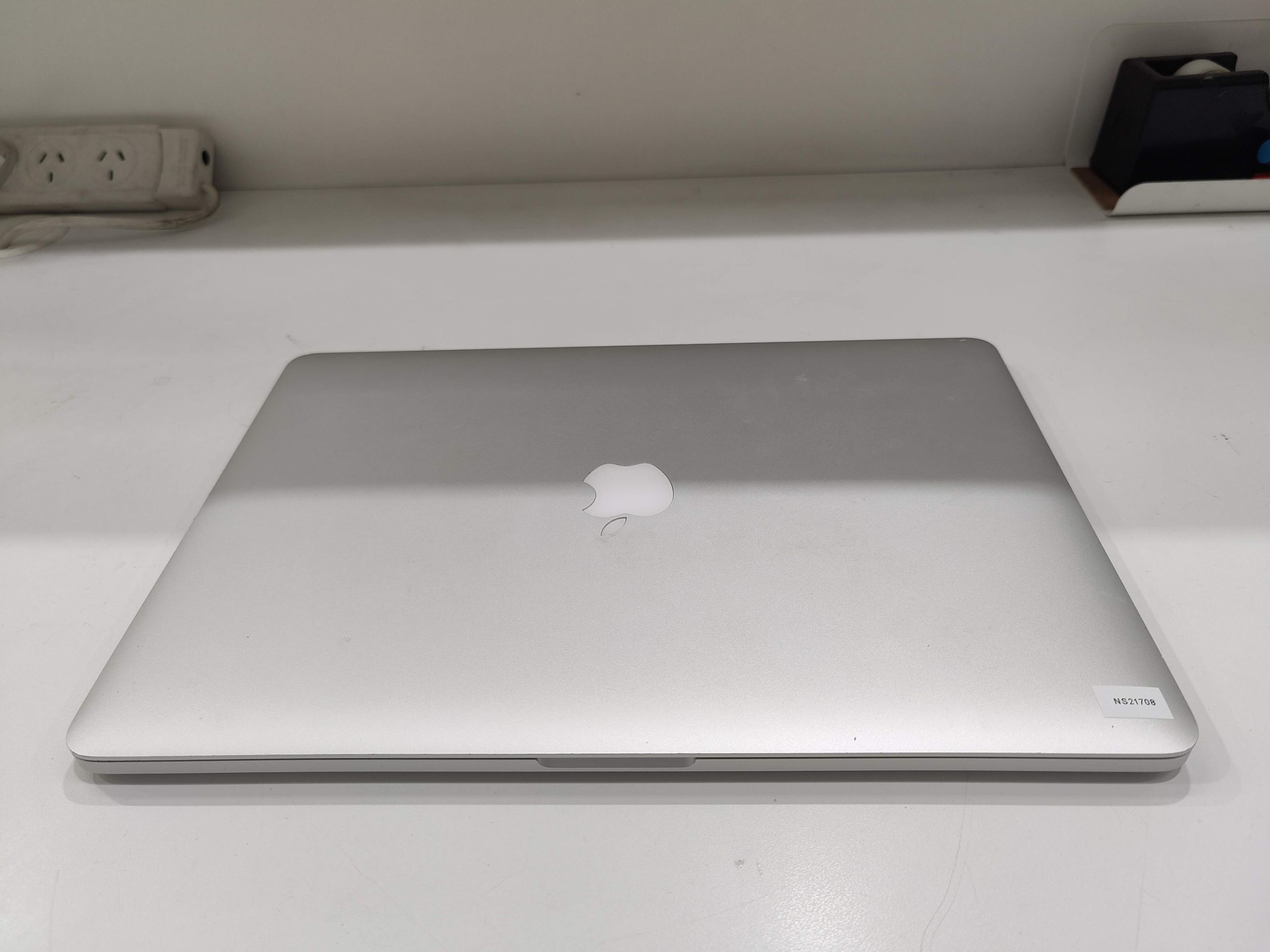 Closed-Apple-MacBook-Pro