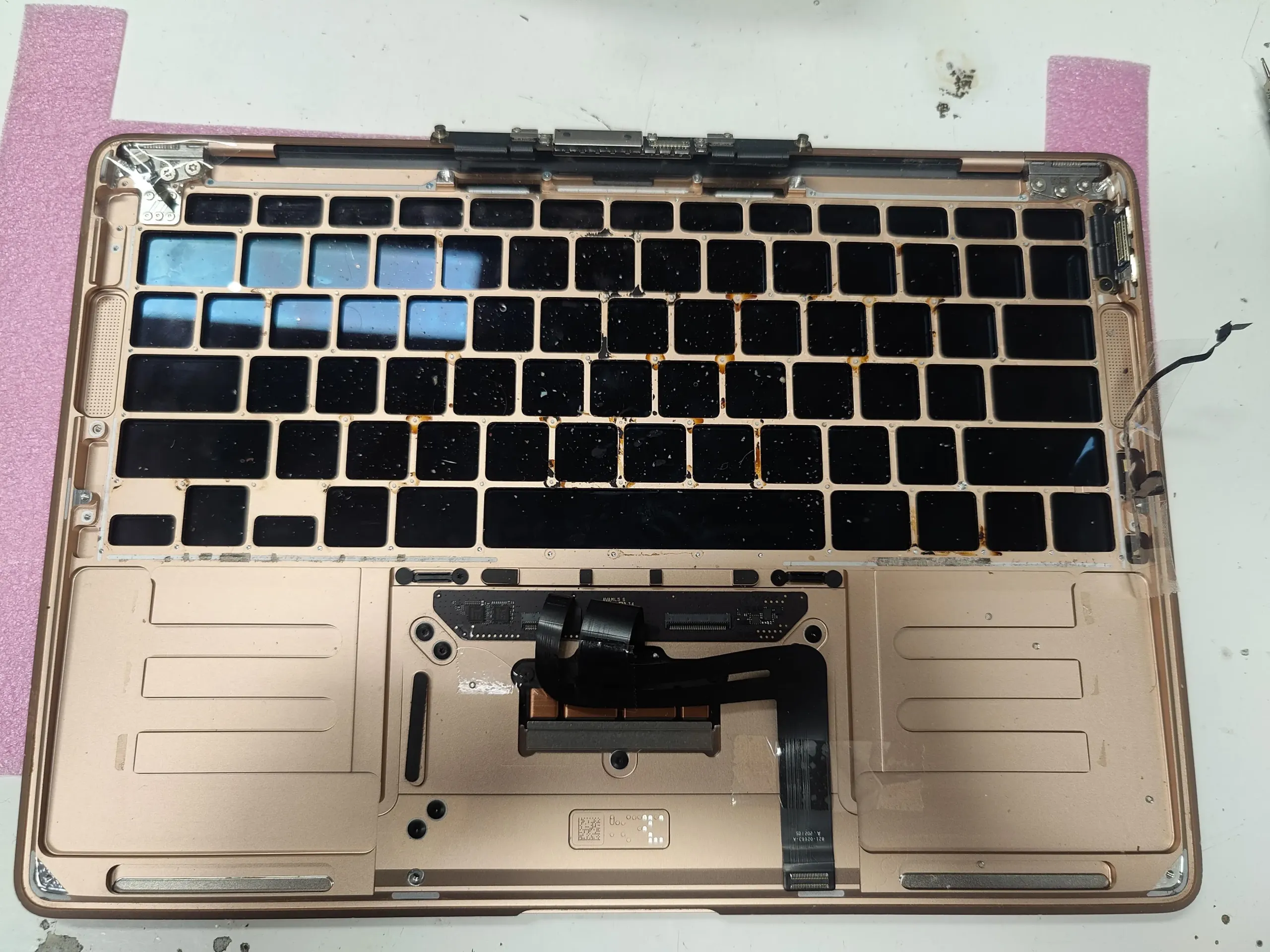 Apple MacBook Air M1 keyboard replacement